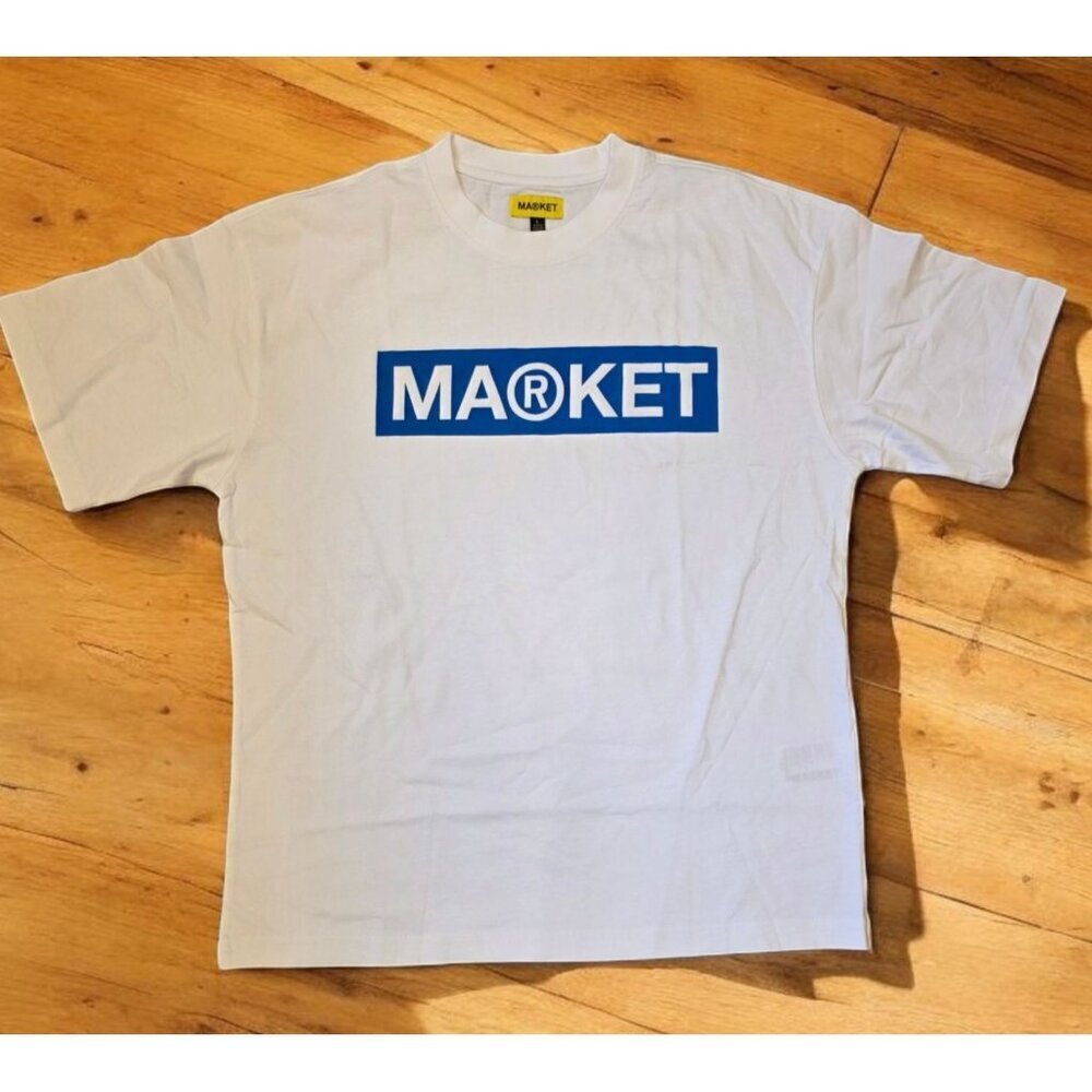 MARKET Studios Box Logo Graphic Tee Shirt Mens Sz Large White Blue heavyweight